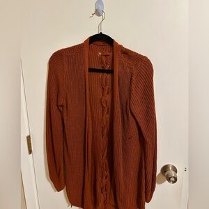Pinque burnt orange cardigan, size medium—stylish, versatile, and cozy!